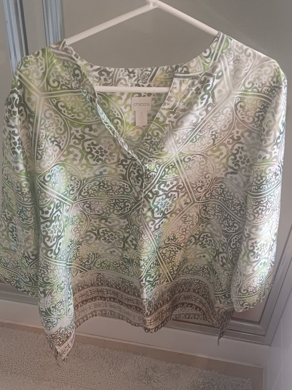 Chicos Size 3 XL Green Floral Arsty V-neck 3/4 Sleeve Tunic Top